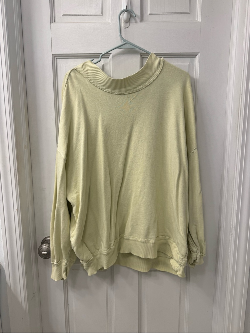 Oversized Lightweight Crewneck Mockneck sweater - Pale Yellow